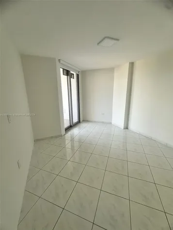 5555 Collins Avenue Miami Beach FL 33140