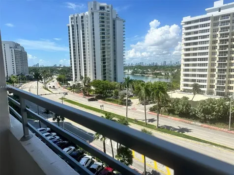 5555 Collins Avenue Miami Beach FL 33140