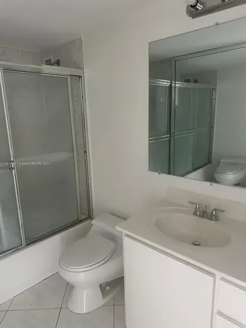5555 Collins Avenue Miami Beach FL 33140