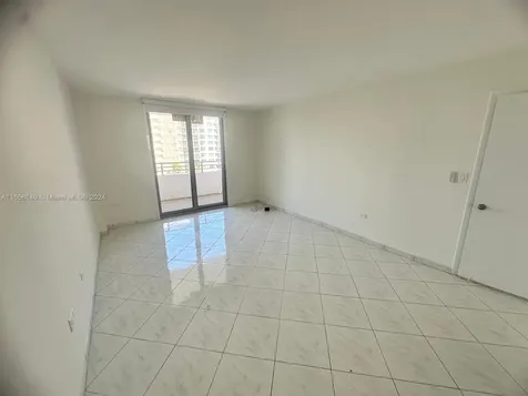 5555 Collins Avenue Miami Beach FL 33140