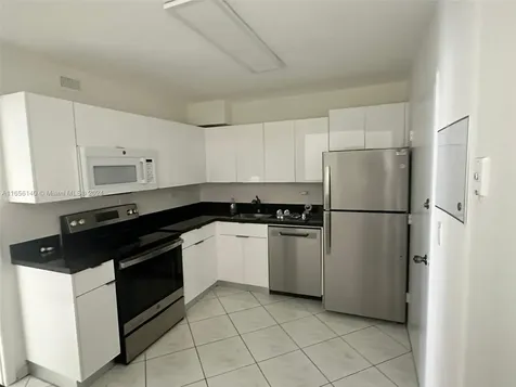 5555 Collins Avenue Miami Beach FL 33140