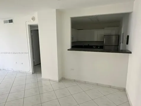 5555 Collins Avenue Miami Beach FL 33140