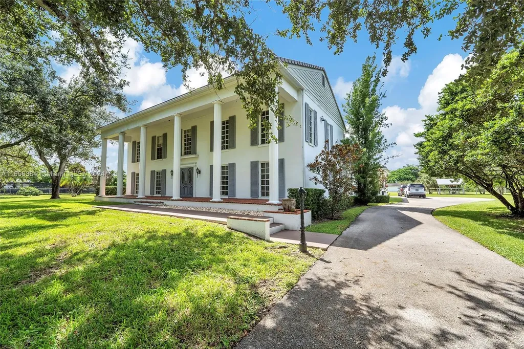 19400 SW 232nd Street Miami FL 33170