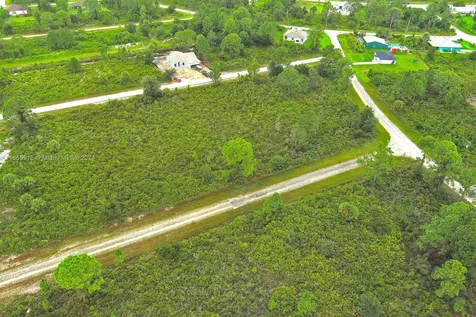 642 Vasser Avenue S Lehigh Acres FL 33974