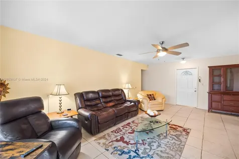 8261 NW 12th Street Pembroke Pines FL 33024