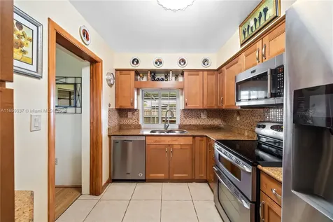 8261 NW 12th Street Pembroke Pines FL 33024