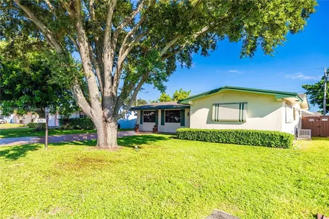 8261 NW 12th Street Pembroke Pines FL 33024