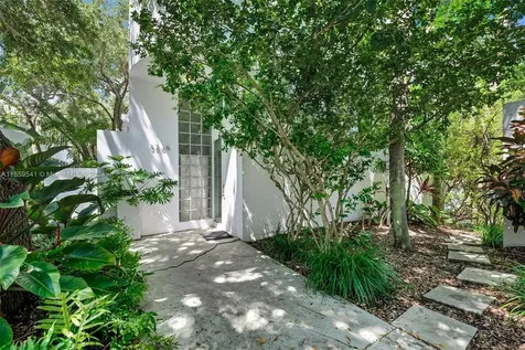 3266 Virginia Street Miami FL 33133