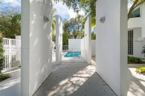 3266 Virginia Street Miami FL 33133