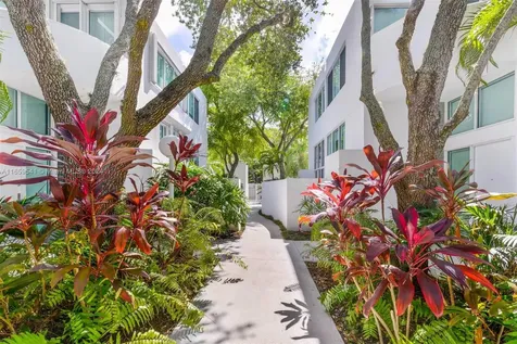 3266 Virginia Street Miami FL 33133