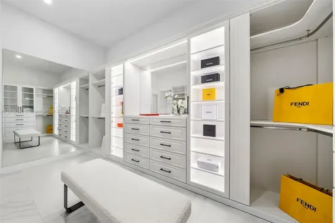 18590 NE 21st Avenue North Miami Beach FL 33179