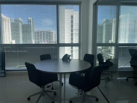 175 SW 7th Street Miami FL 33130