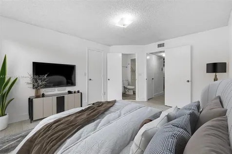 417 Vista Isles Drive Sunrise FL 33325
