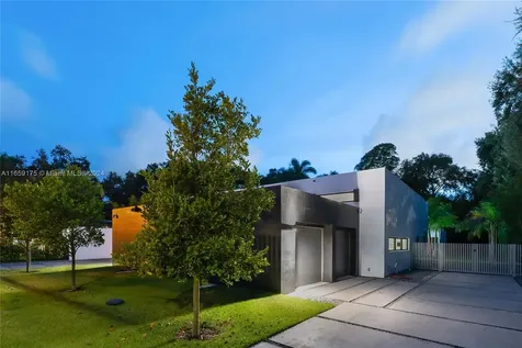 2710 Natoma Street Miami FL 33133