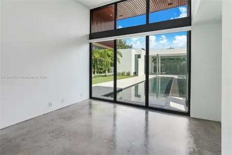 2710 Natoma Street Miami FL 33133