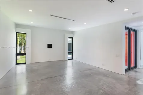 2710 Natoma Street Miami FL 33133