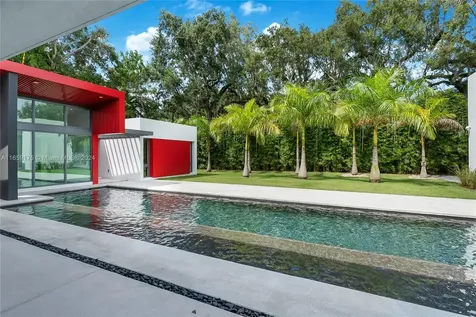 2710 Natoma Street Miami FL 33133