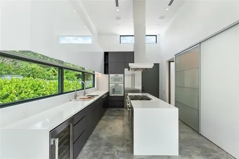 2710 Natoma Street Miami FL 33133