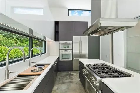 2710 Natoma Street Miami FL 33133