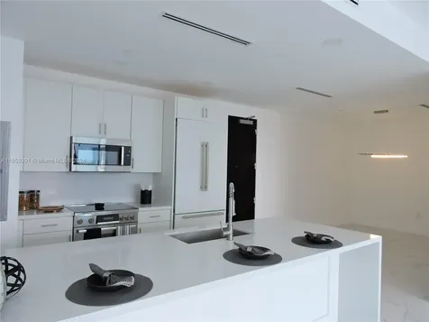 200 Biscayne Boulevard Way Miami FL 33131