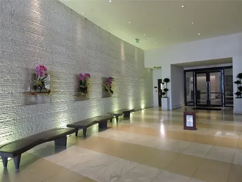 200 Biscayne Boulevard Way Miami FL 33131