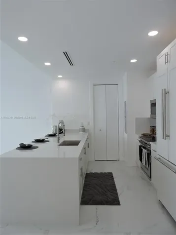 200 Biscayne Boulevard Way Miami FL 33131