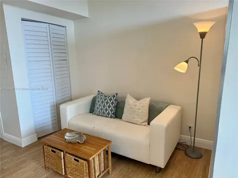 1720 Harrison Street Hollywood FL 33020