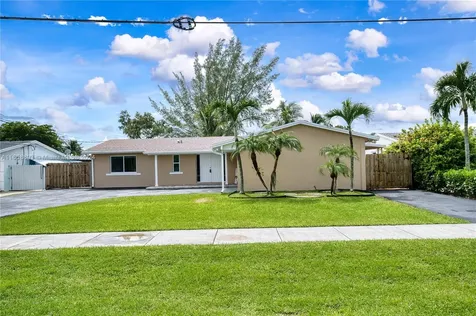 10420 SW 198th Street Cutler Bay FL 33157