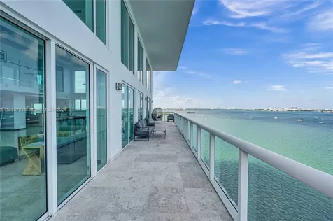 7939 East Drive North Bay Village FL 33141