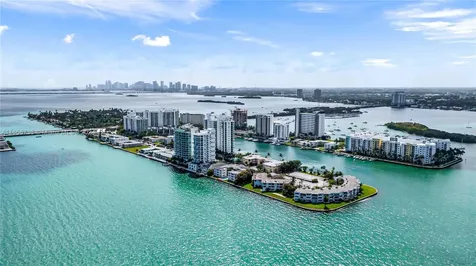 7939 East Drive North Bay Village FL 33141