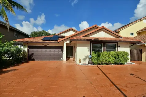 18840 NW 77th Court Hialeah FL 33015