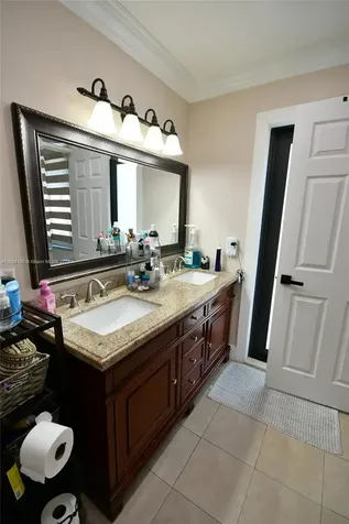 18840 NW 77th Court Hialeah FL 33015