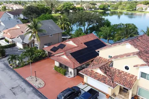 18840 NW 77th Court Hialeah FL 33015