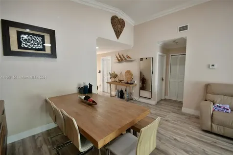 18840 NW 77th Court Hialeah FL 33015