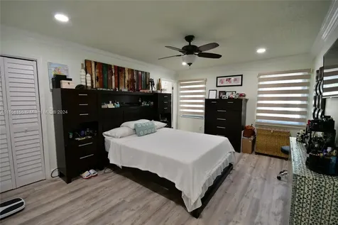 18840 NW 77th Court Hialeah FL 33015