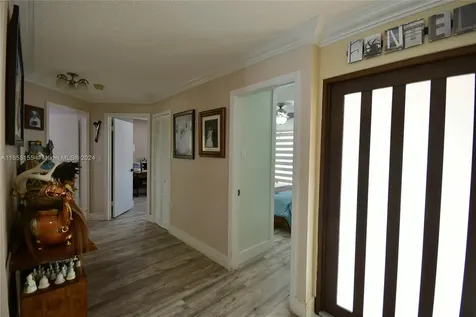 18840 NW 77th Court Hialeah FL 33015