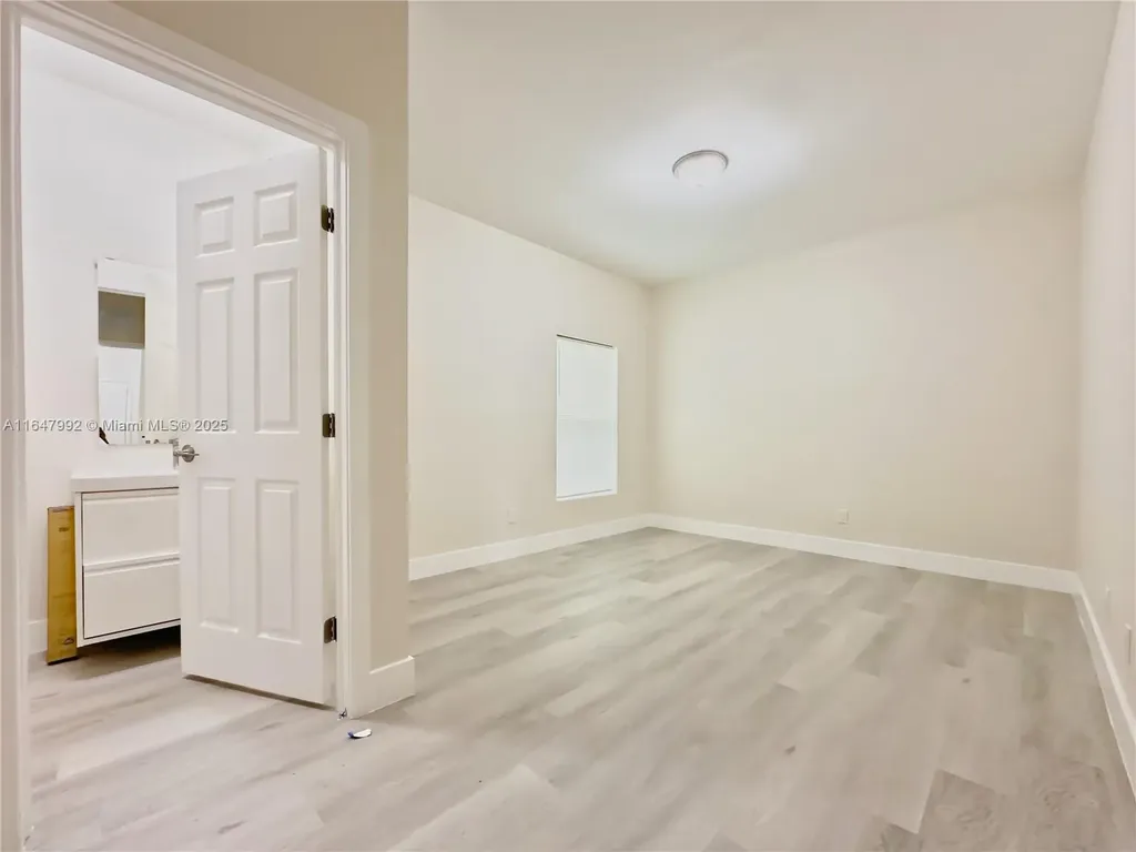 2941 NW 7th Court Fort Lauderdale FL 33311