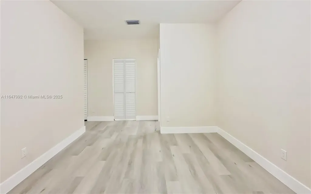 2941 NW 7th Court Fort Lauderdale FL 33311