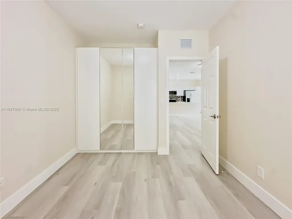 2941 NW 7th Court Fort Lauderdale FL 33311