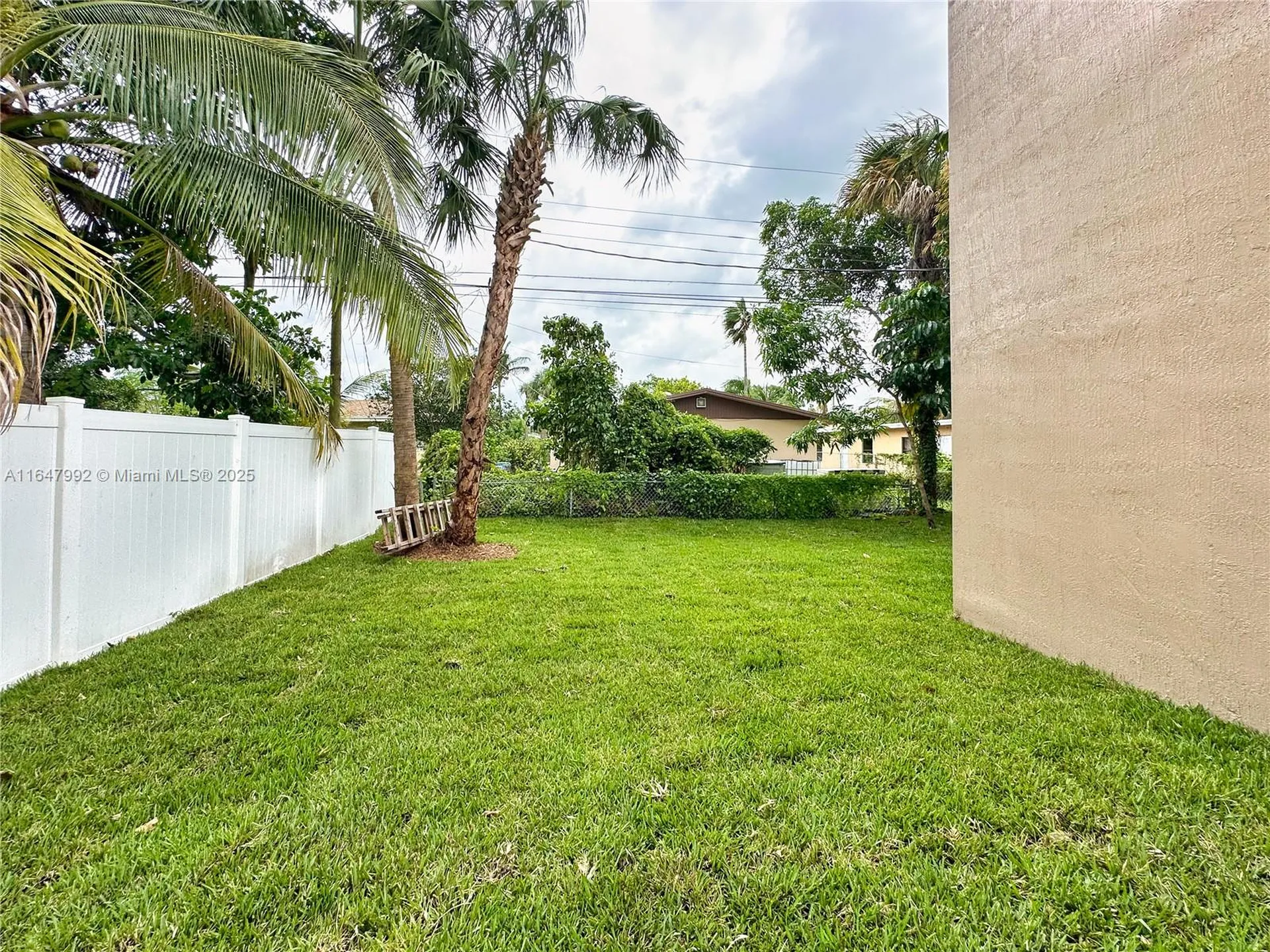 2941 NW 7th Court Fort Lauderdale FL 33311