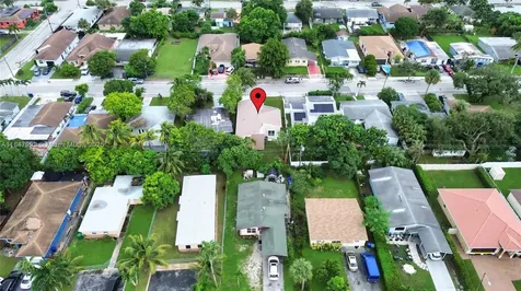 2941 NW 7th Court Fort Lauderdale FL 33311