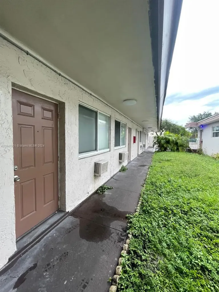 800 N Federal Highway Hollywood FL 33020