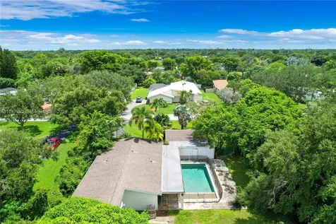 13740 SW 78th Place Palmetto Bay FL 33158