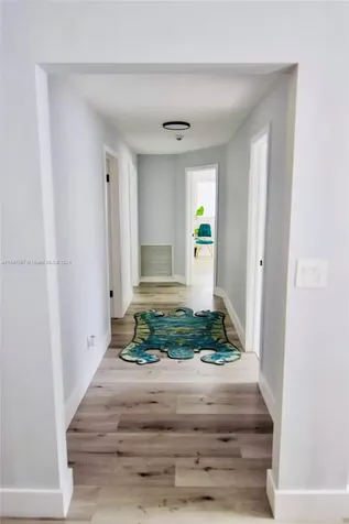 561 SE 2nd Terrace Pompano Beach FL 33060