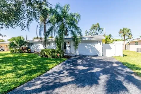 561 SE 2nd Terrace Pompano Beach FL 33060