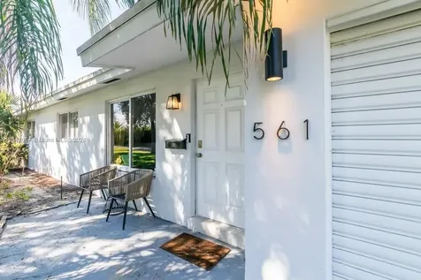 561 SE 2nd Terrace Pompano Beach FL 33060