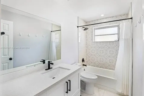 561 SE 2nd Terrace Pompano Beach FL 33060