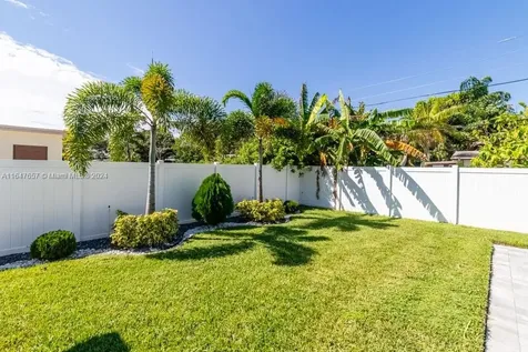 561 SE 2nd Terrace Pompano Beach FL 33060