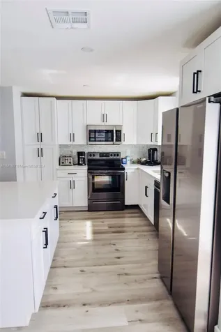 561 SE 2nd Terrace Pompano Beach FL 33060