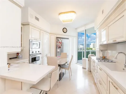 18101 Collins Avenue Sunny Isles Beach FL 33160
